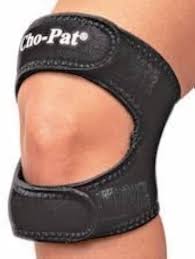 MUELLER® CHO PAT DUAL ACTION KNEE STRAP BLACK